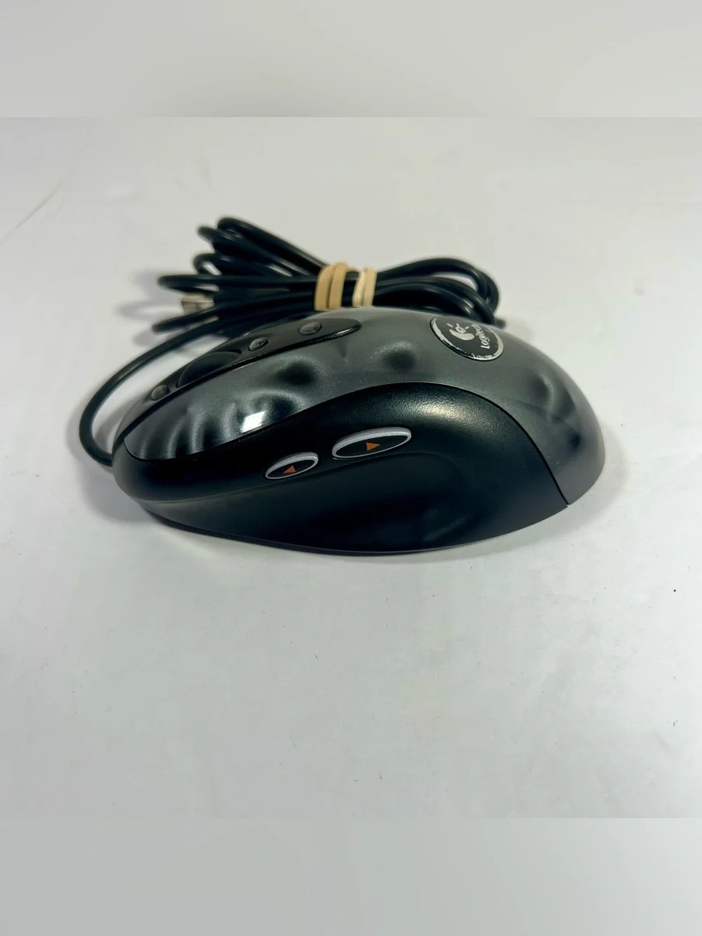 Logitech MX518 Wired Optical Gaming Mouse M/N M-BS81A P/N Thumb Button 16000 DPI